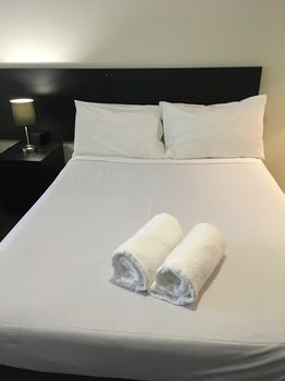 Checkers Resort & Conference Centre - Accommodation Burleigh 21