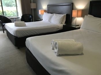 Checkers Resort & Conference Centre - Accommodation Burleigh 23