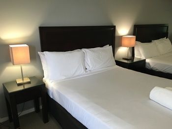 Checkers Resort & Conference Centre - Accommodation Burleigh 26