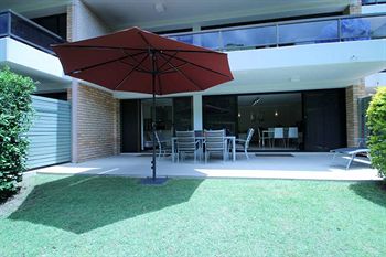 84 The Spit - Accommodation Burleigh 66