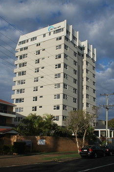 84 The Spit - Accommodation Burleigh 73