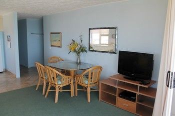 84 The Spit - Accommodation Burleigh 84