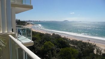 84 The Spit - Accommodation Burleigh 123