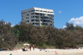84 The Spit - Accommodation Burleigh 124