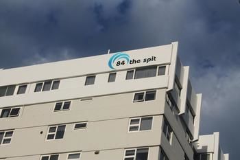 84 The Spit - Accommodation Burleigh 129