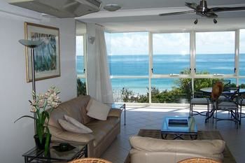 84 The Spit - Accommodation Burleigh 144