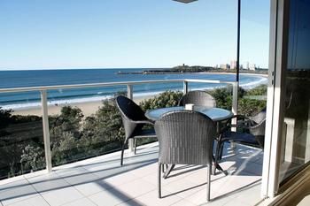 84 The Spit - Accommodation Burleigh 148