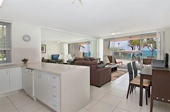 Fairshore Noosa - Accommodation Burleigh 5