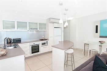 Fairshore Noosa - Accommodation Burleigh 23