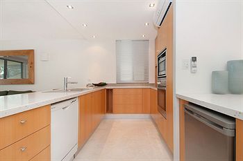 Fairshore Noosa - Accommodation Burleigh 33