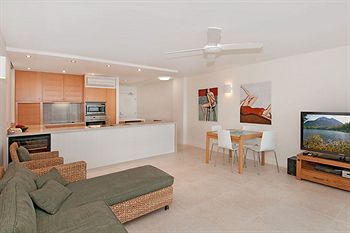 Fairshore Noosa - Accommodation Burleigh 35