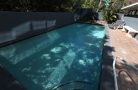 84 The Spit - Accommodation Burleigh 187