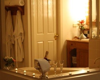 Strathearn Park Lodge - Accommodation Burleigh 6