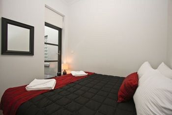 The Star Apartments - Accommodation Burleigh 9