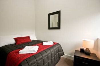 The Star Apartments - Accommodation Burleigh 14