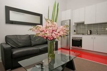 The Star Apartments - Accommodation Burleigh 28