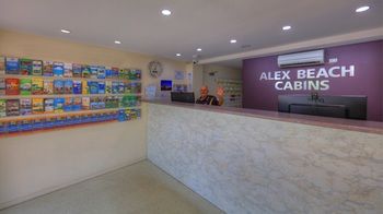 Alex Beach Cabins - Accommodation Burleigh 16