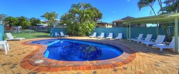 Alex Beach Cabins - Accommodation Burleigh 22