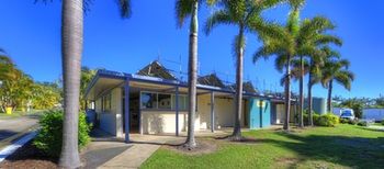 Alex Beach Cabins - Accommodation Burleigh 24