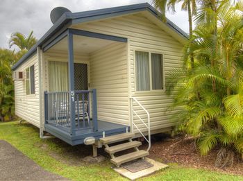 Alex Beach Cabins - Accommodation Burleigh 28