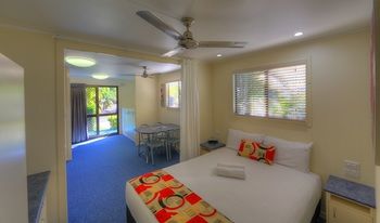 Alex Beach Cabins - Accommodation Burleigh 29