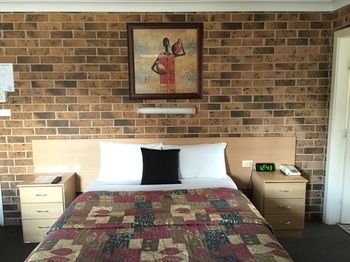 Golden Grain Motor Inn - Accommodation Burleigh 7