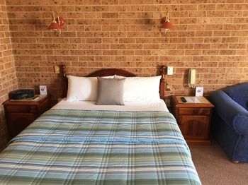 Golden Grain Motor Inn - Accommodation Burleigh 8