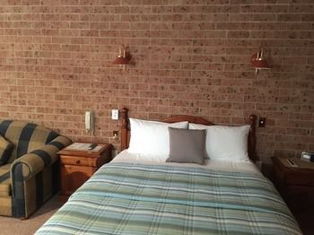 Golden Grain Motor Inn - Accommodation Burleigh 10