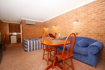 Golden Grain Motor Inn - Accommodation Burleigh 18