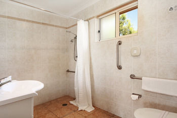 Edward Parry Motel & Apartments - Accommodation Burleigh 3