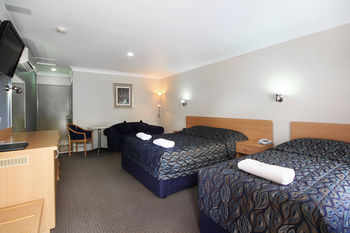 Edward Parry Motel & Apartments - Accommodation Burleigh 5