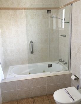 Edward Parry Motel & Apartments - Accommodation Burleigh 22
