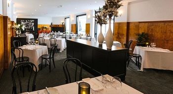 CH On Peel Boutique Hotel - Accommodation Burleigh 24