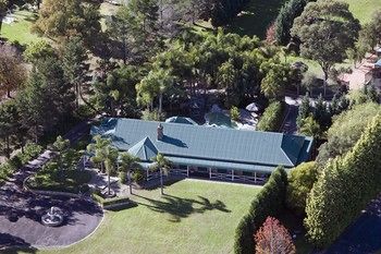 Relaxin - Accommodation Burleigh 1