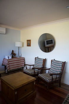 The Wattle Lodge - Accommodation Burleigh 17
