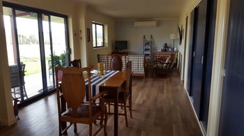 The Wattle Lodge - Accommodation Burleigh 40