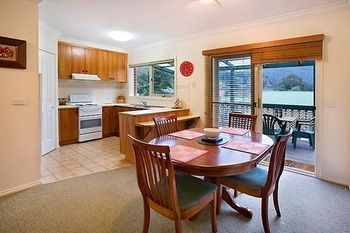 Annie's Escape In Warburton - Accommodation Burleigh 2