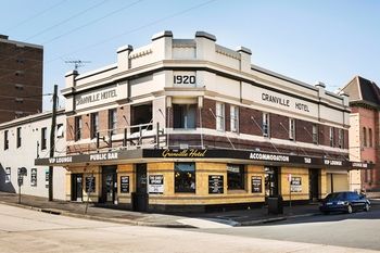 The Granville Hotel - Accommodation Burleigh 1