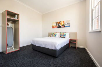 The Granville Hotel - Accommodation Burleigh 30