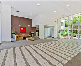 Oaks Mews - Accommodation Burleigh 0