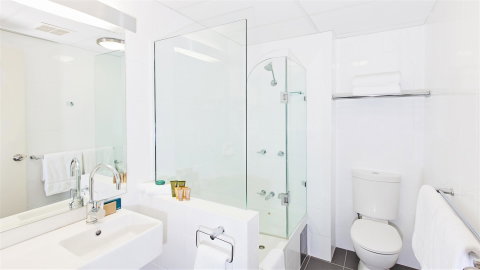 BEST WESTERN Tall Trees Canberra - Accommodation Burleigh 5