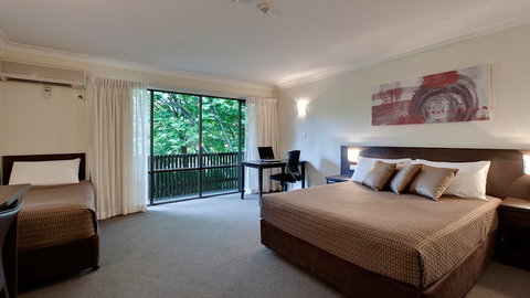 BEST WESTERN Tall Trees Canberra - Accommodation Burleigh 6
