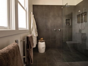 Beachview Bellerive - Accommodation Burleigh 2