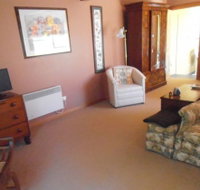 John and Eva Selles Studio Apartment - Accommodation Burleigh