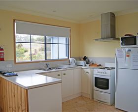 Bruny Island Accommodation Services - Omaroo Cottage - Accommodation Burleigh 2