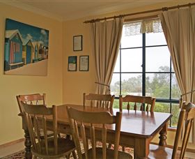 Bruny Island Accommodation Services - Omaroo Cottage - Accommodation Burleigh 4