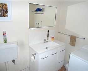 Ashwood Apartments - Bellerive - Accommodation Burleigh 1