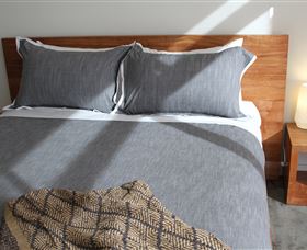 Aplite House - Accommodation Burleigh 3