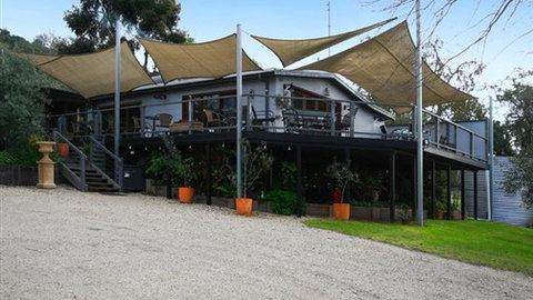 Trawool Cottages & Farmstay - Accommodation Burleigh 2