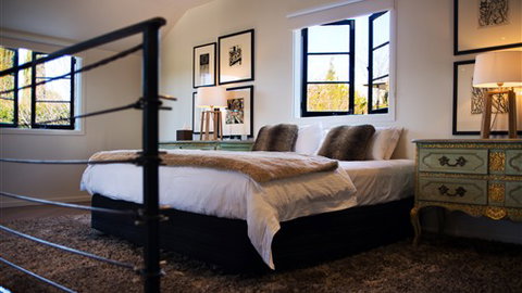 Villa Parma At Peppers Mineral Springs Hotel - Accommodation Burleigh 4